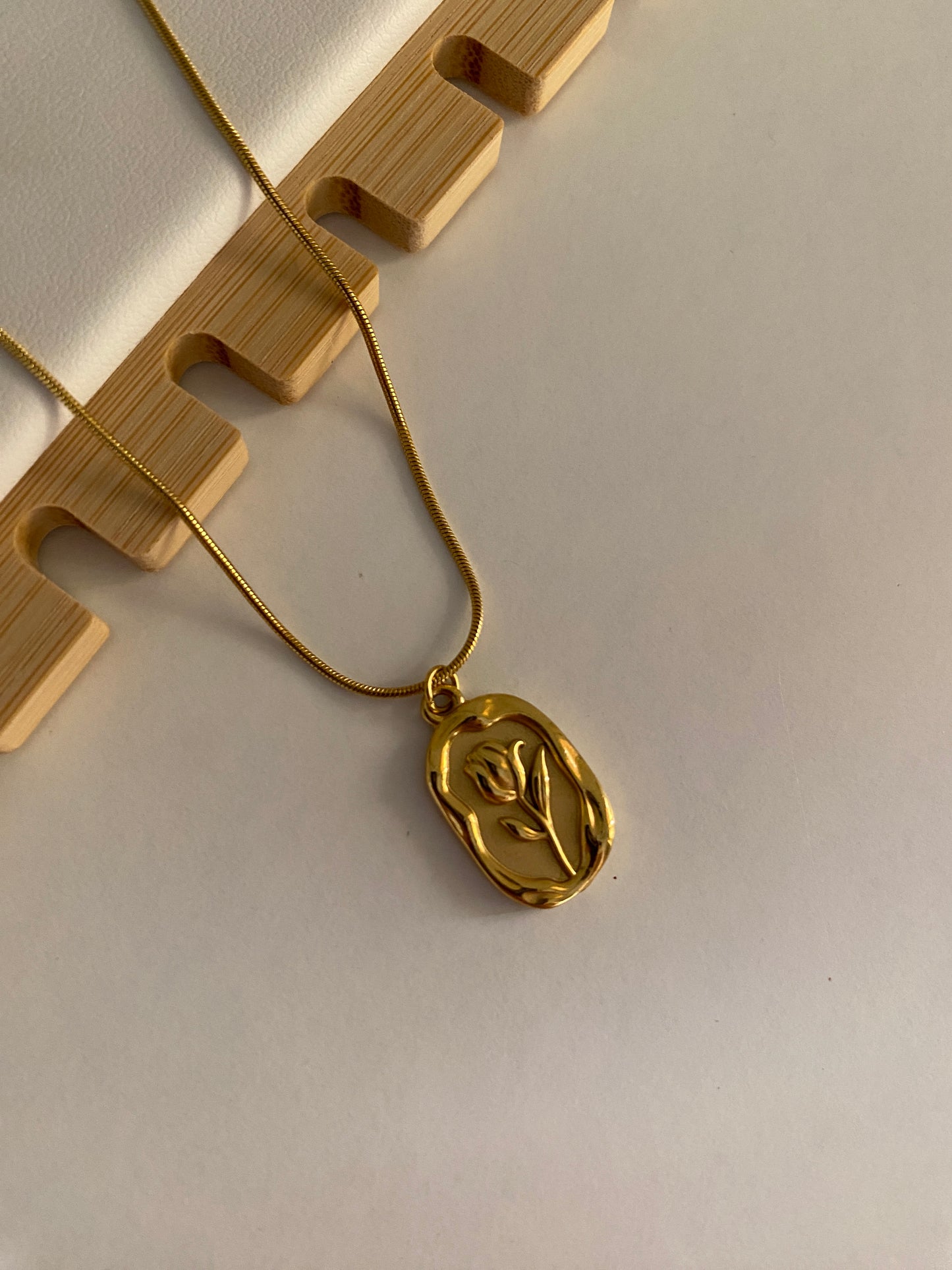Tulip Necklace