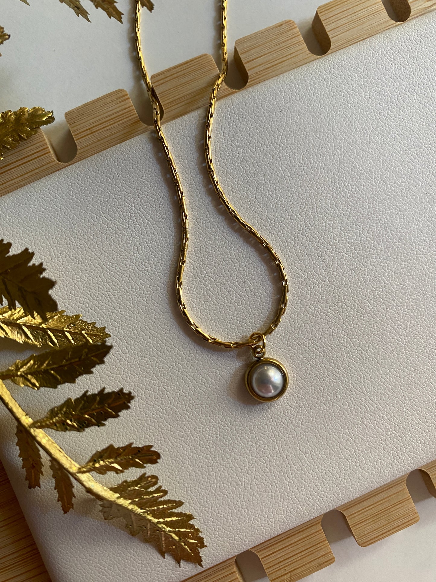 Mini pearl Necklace