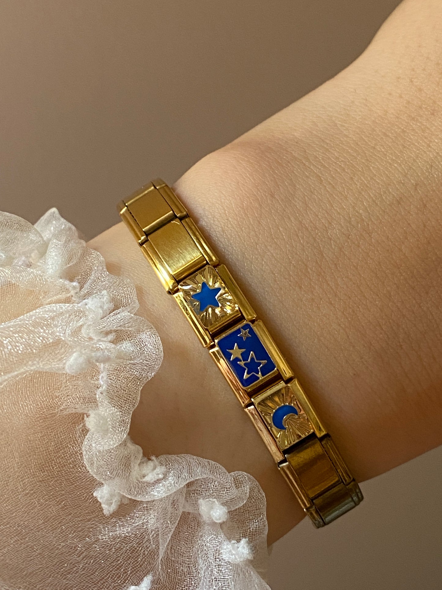 Starry night charm