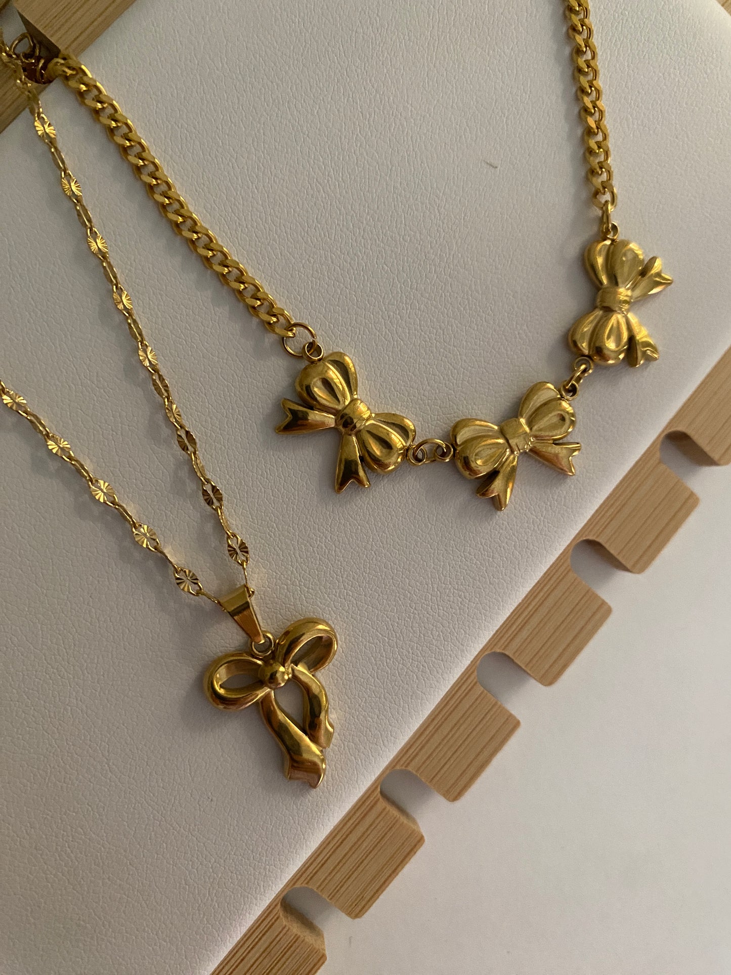 Ribbon Necklace