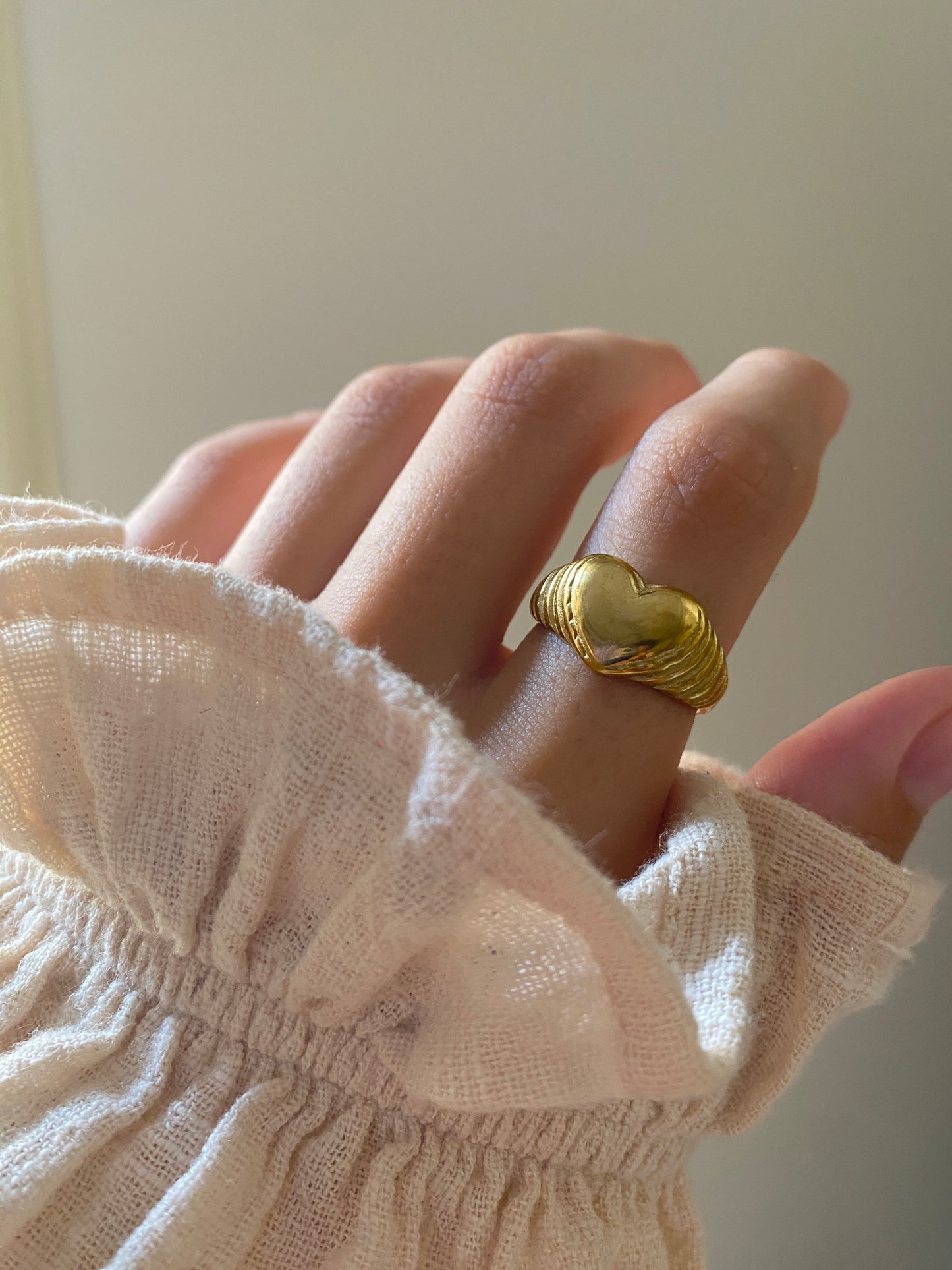 Loveme Ring