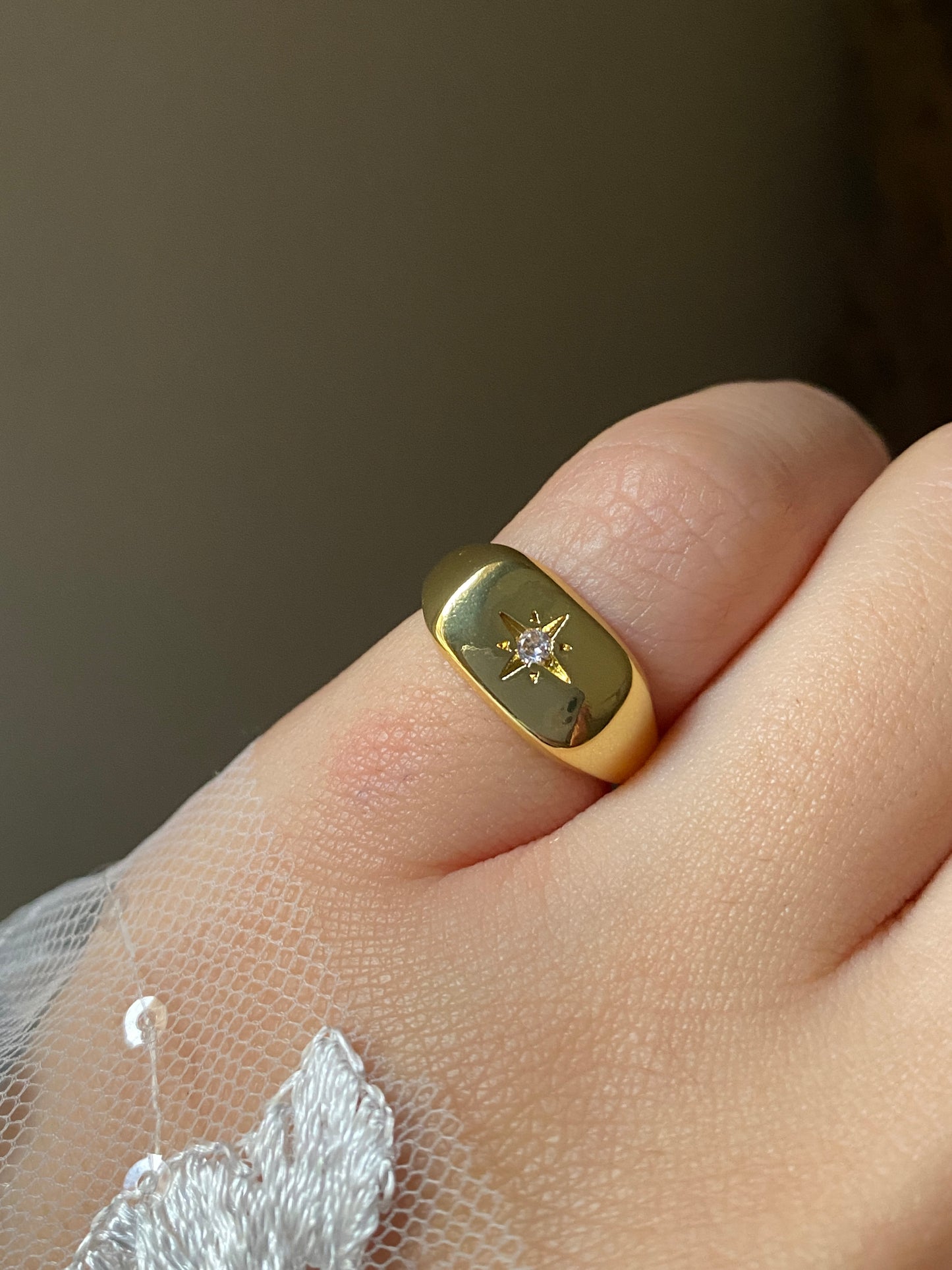 Véra Pinky Ring