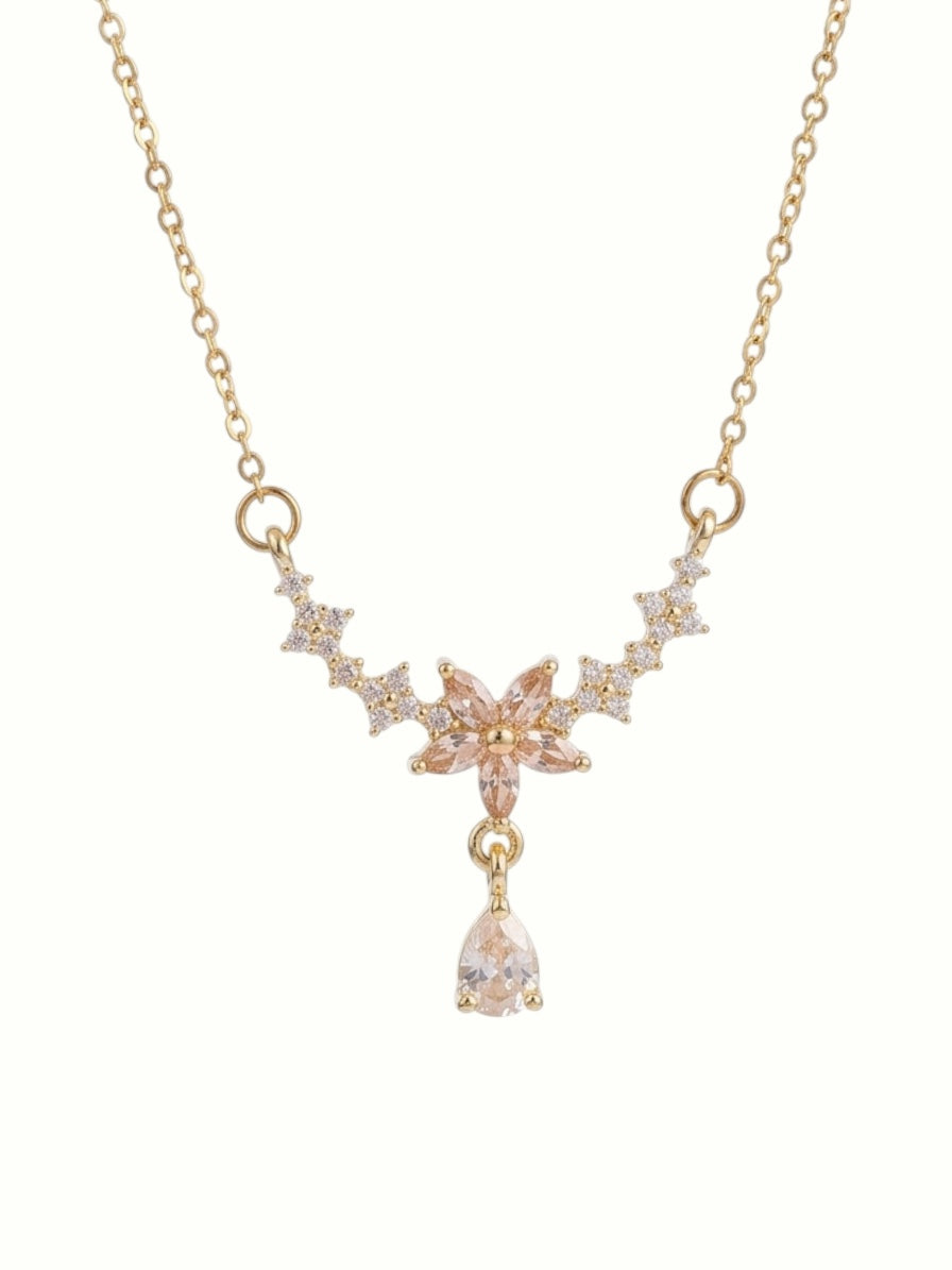 Sweet Petal Necklace