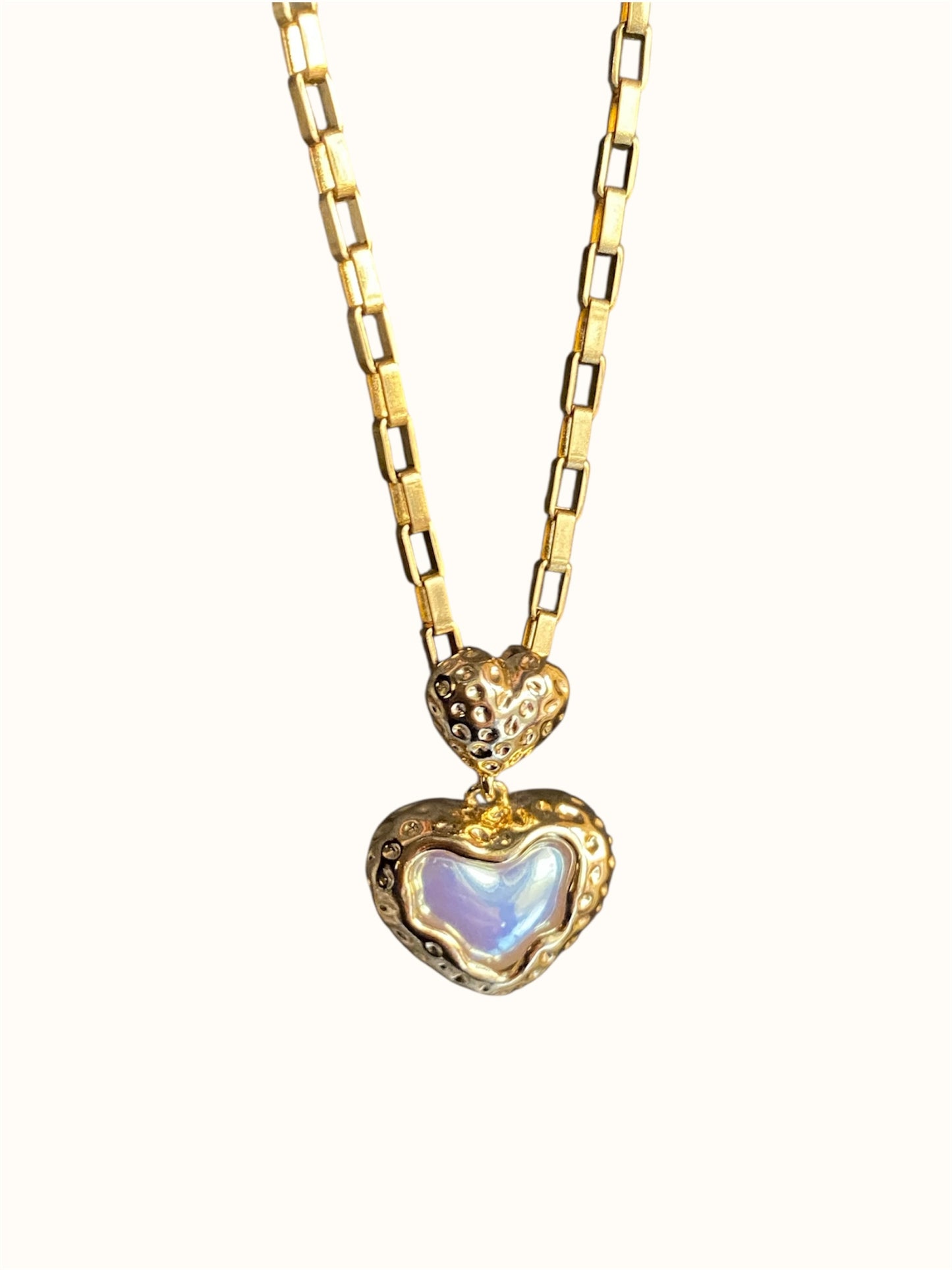 Amour Necklace