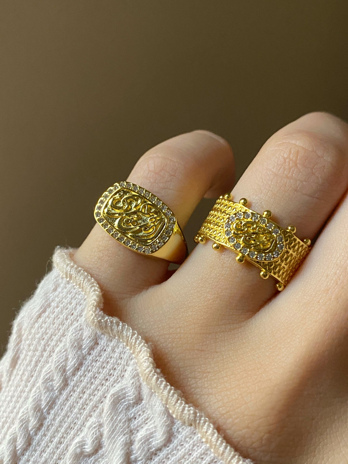 أنتَ عُمْرِي