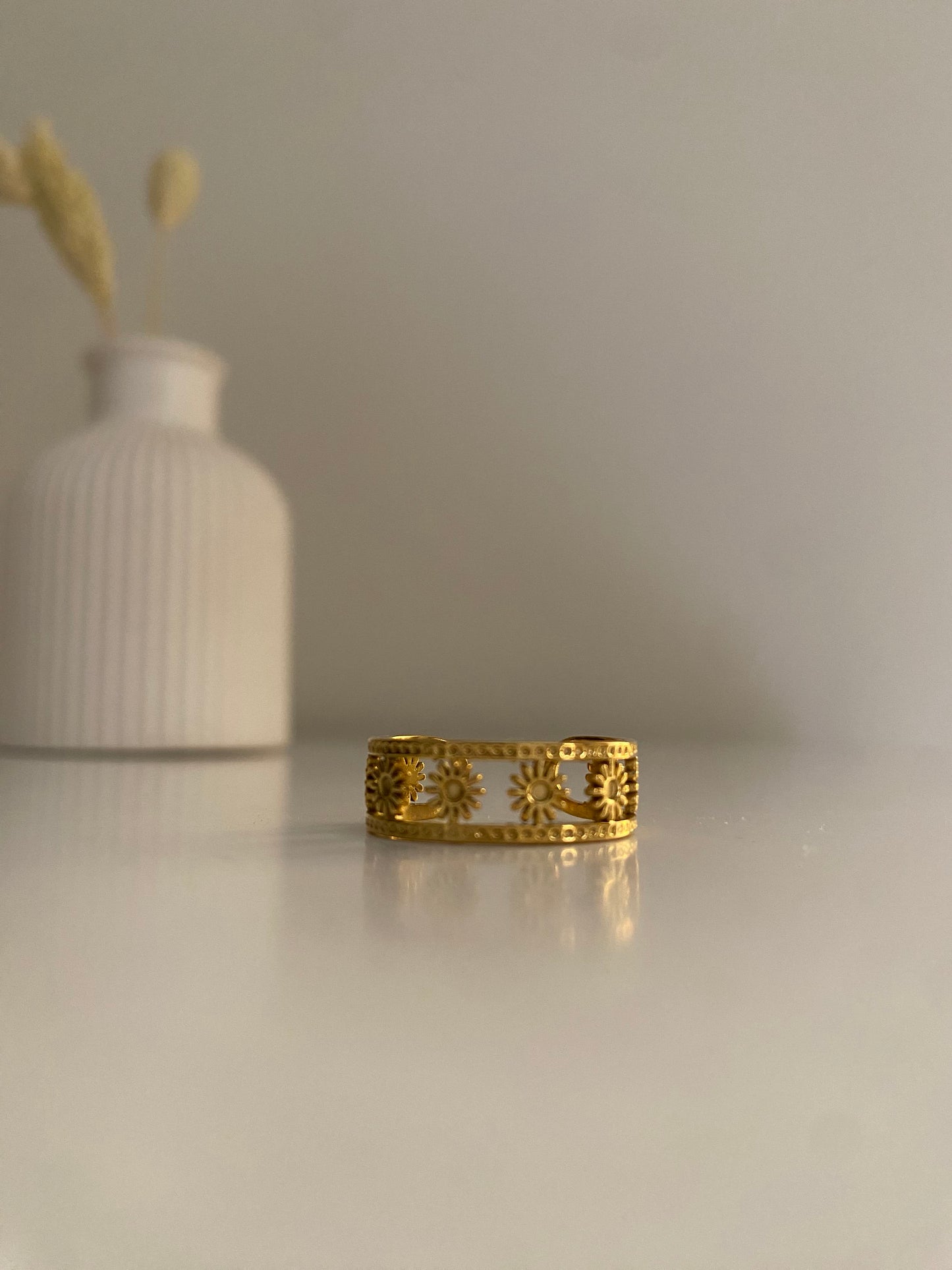 Flower Belt Ring