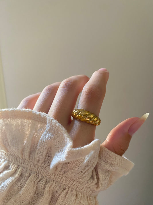 Croissant Ring