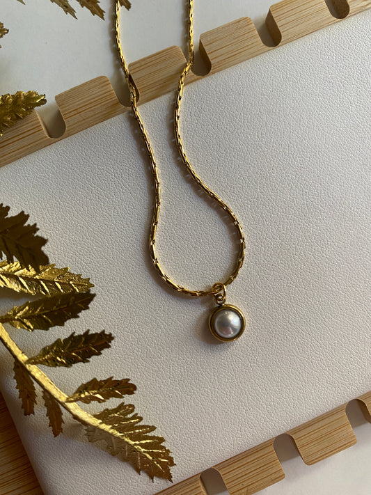 Mini pearl Necklace