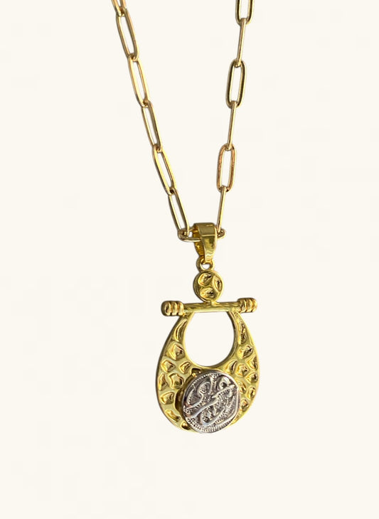 أنتَ عُمْرِي Necklace