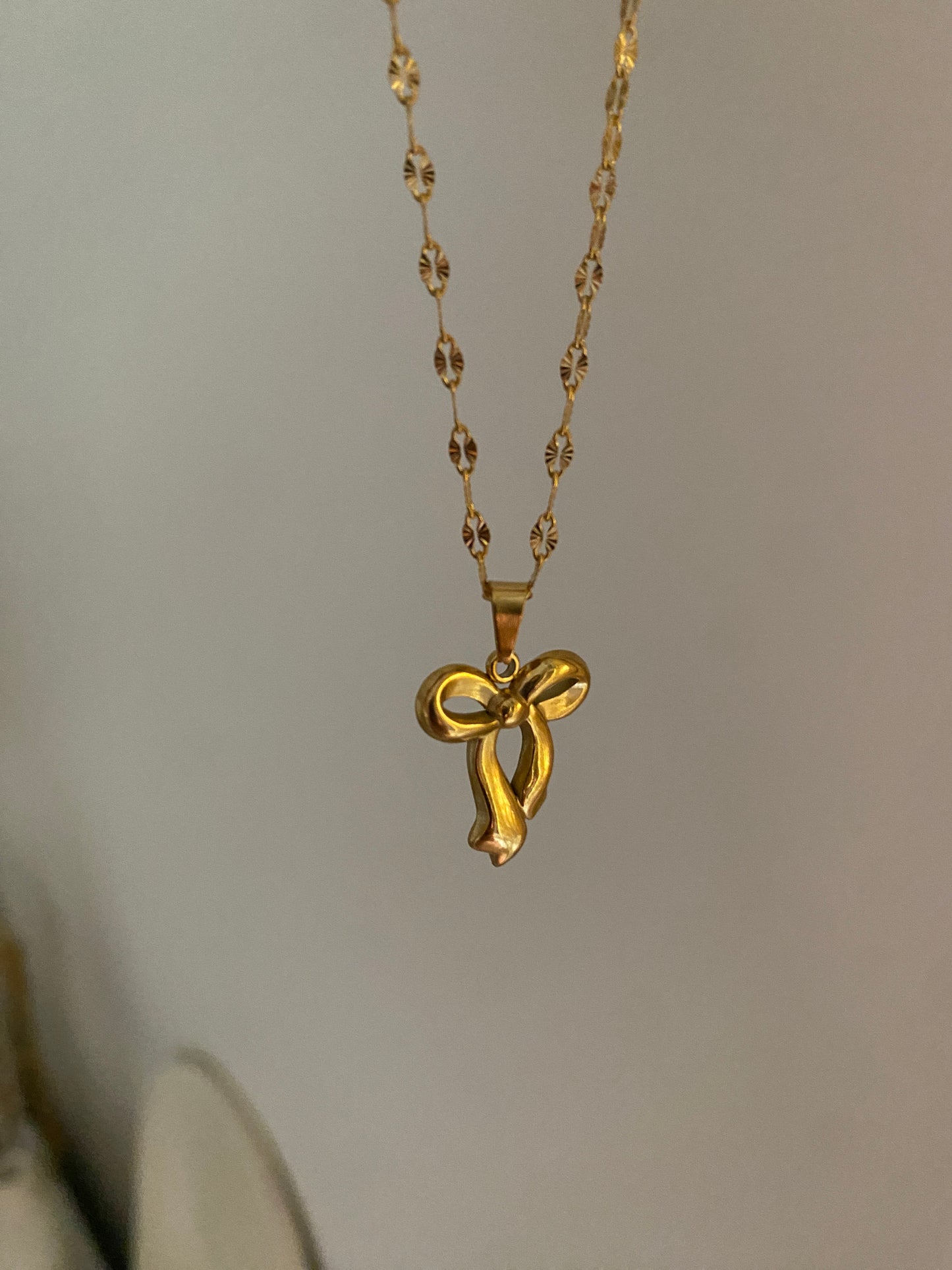Ribbon Necklace