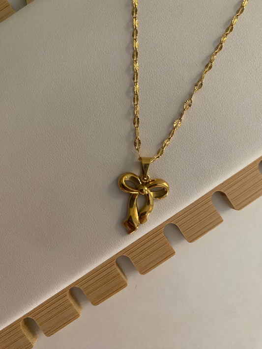 Ribbon Necklace