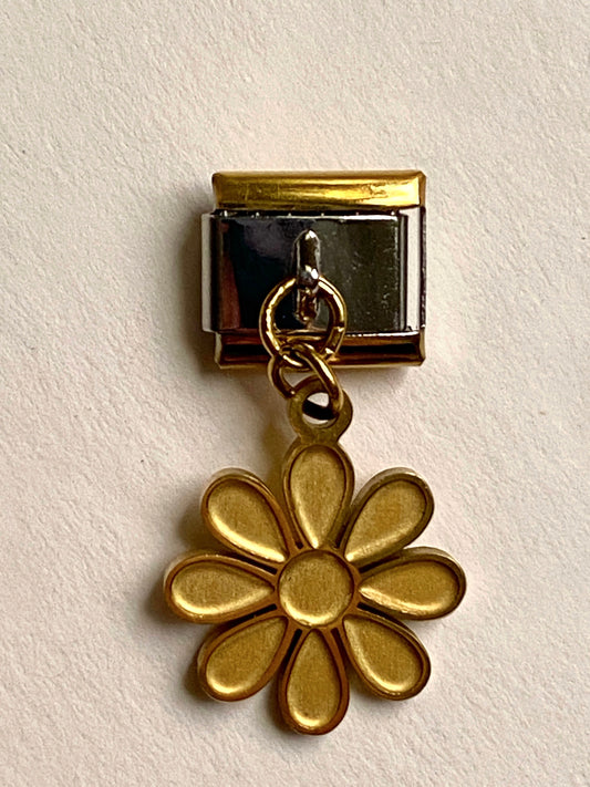Daisy Charm