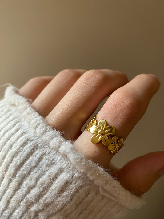 Lilies Ring