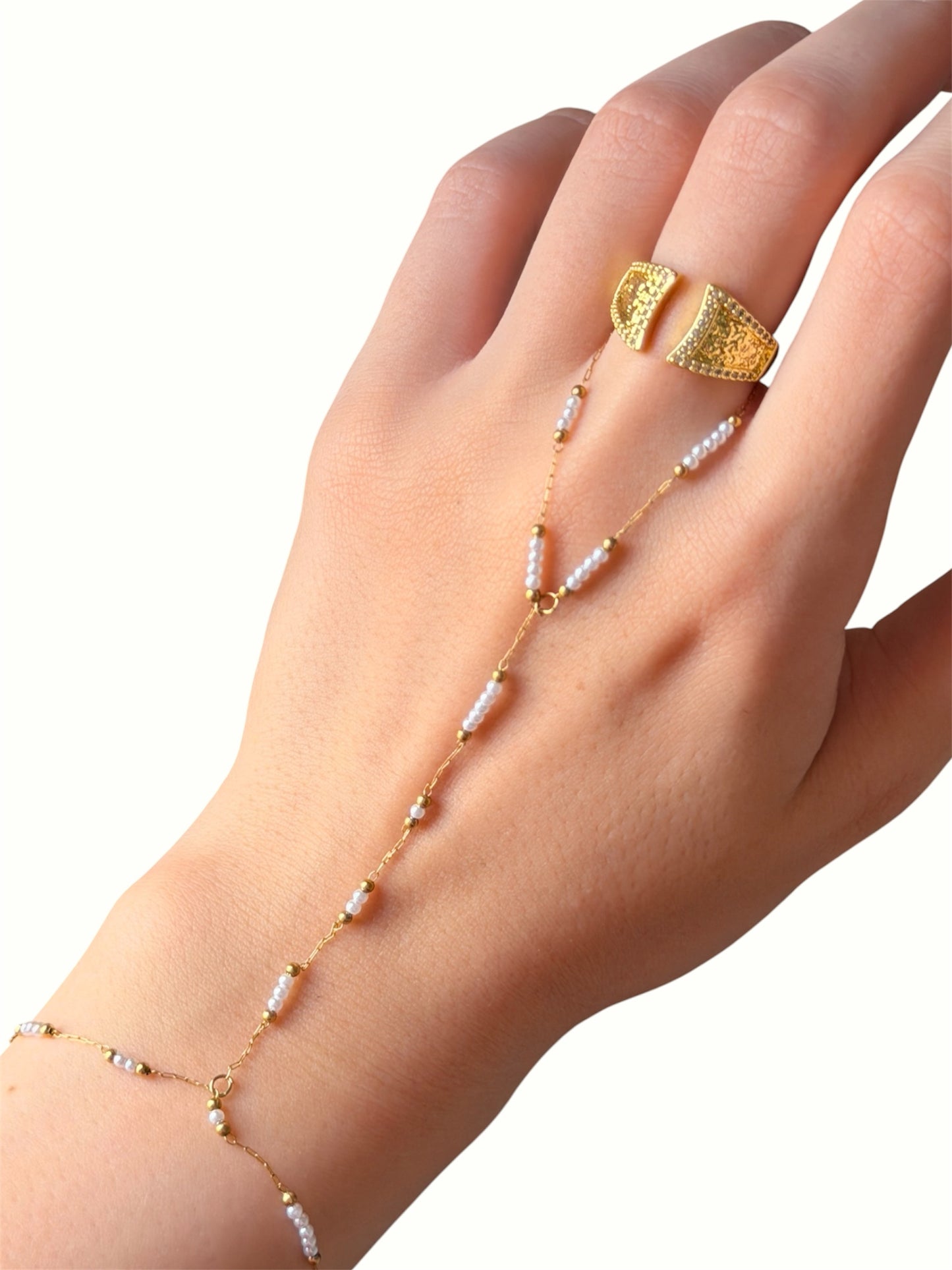Pearl thread Handchain