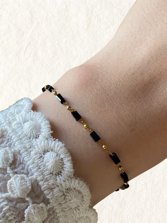 Noir line bracelet
