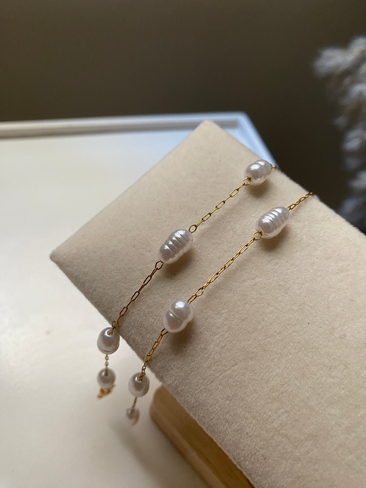 Pearly bracelet