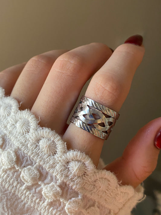 Boulder ring
