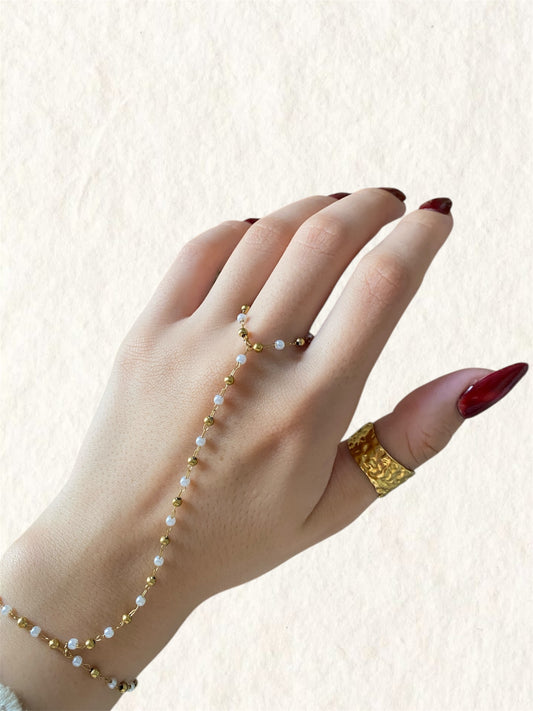 Luna Hand chain
