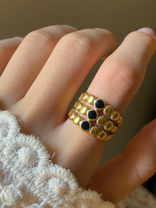 Noir Ring