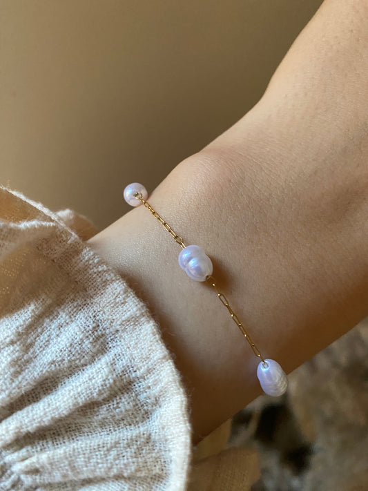 Pearly bracelet