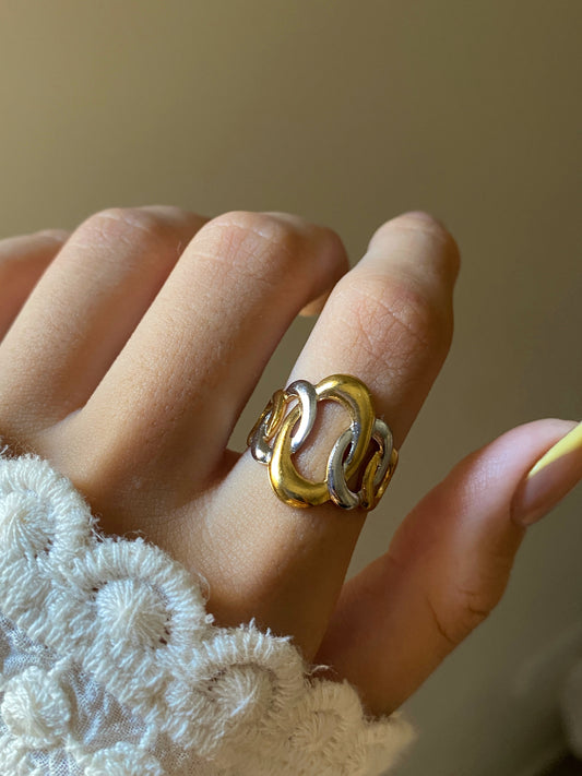Linked Ring