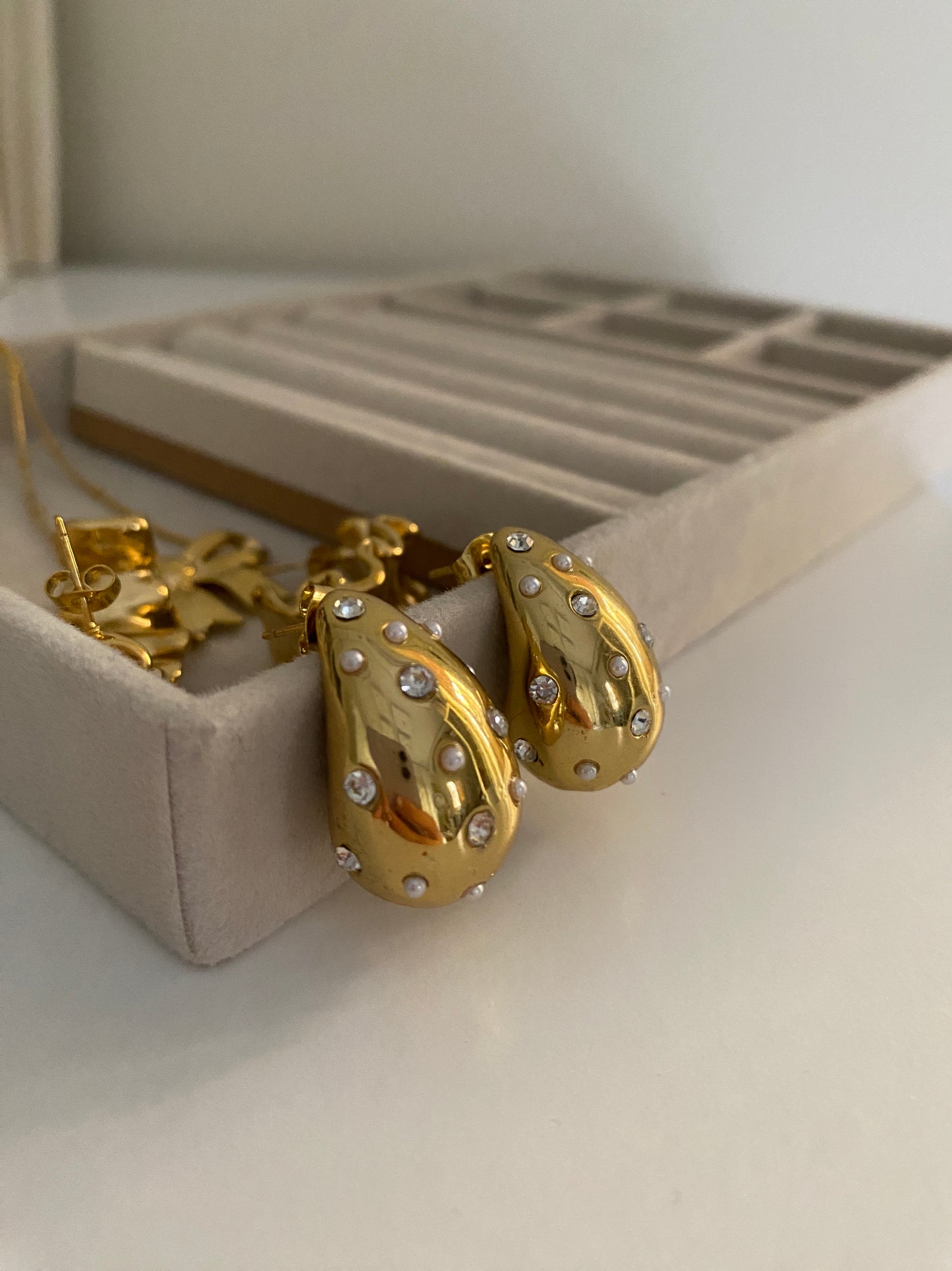 Cloved Bottega Earring