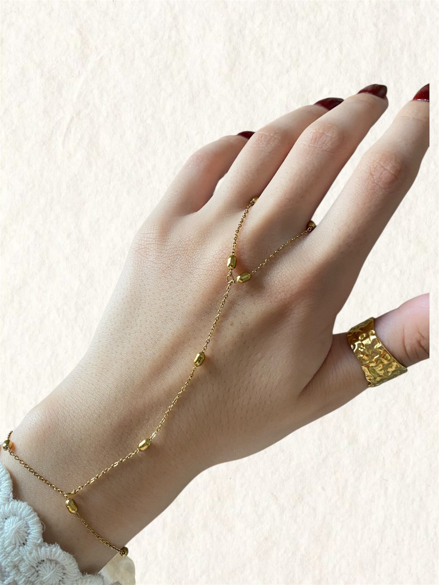 Sunthread Hand chain