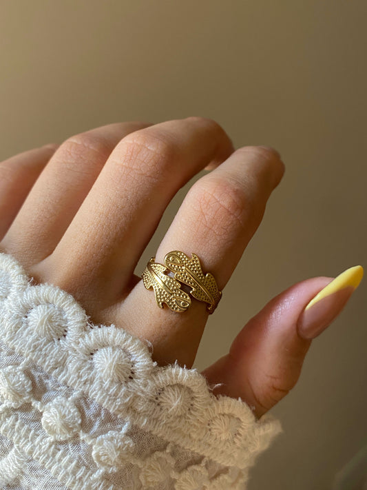 Dual feather ring