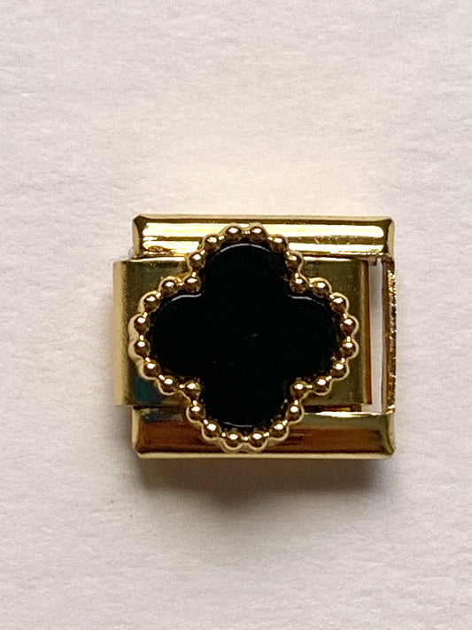 Black clover Charm
