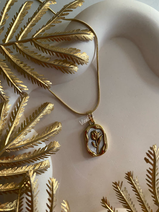 Tulip Necklace