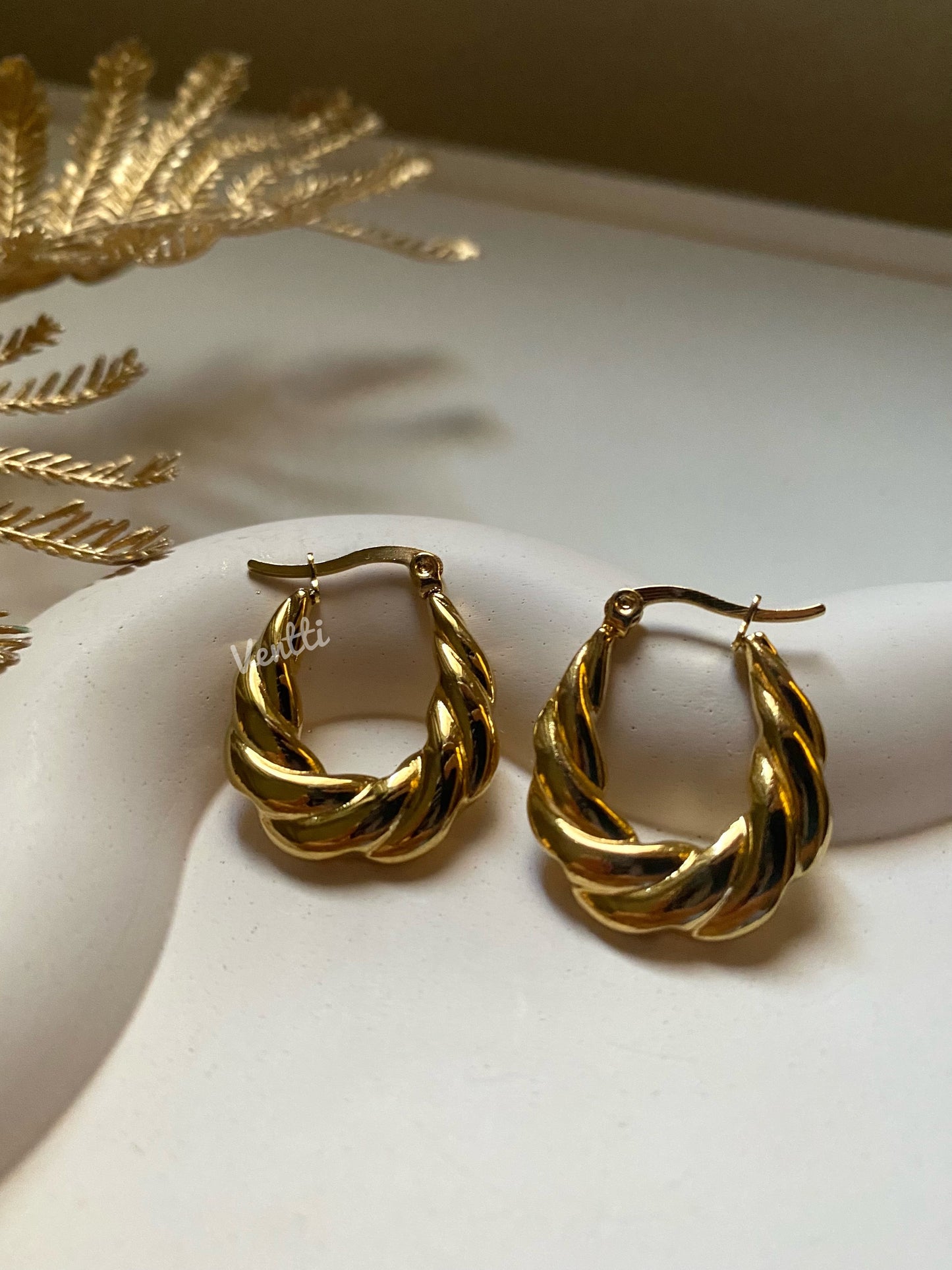 Croissant Hoops
